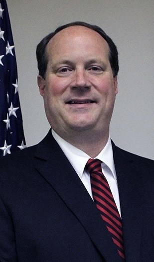 Mayor Hoyt Sanders